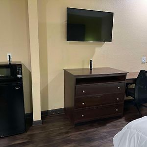 Red Lion Inn & Suites Iah Airport East